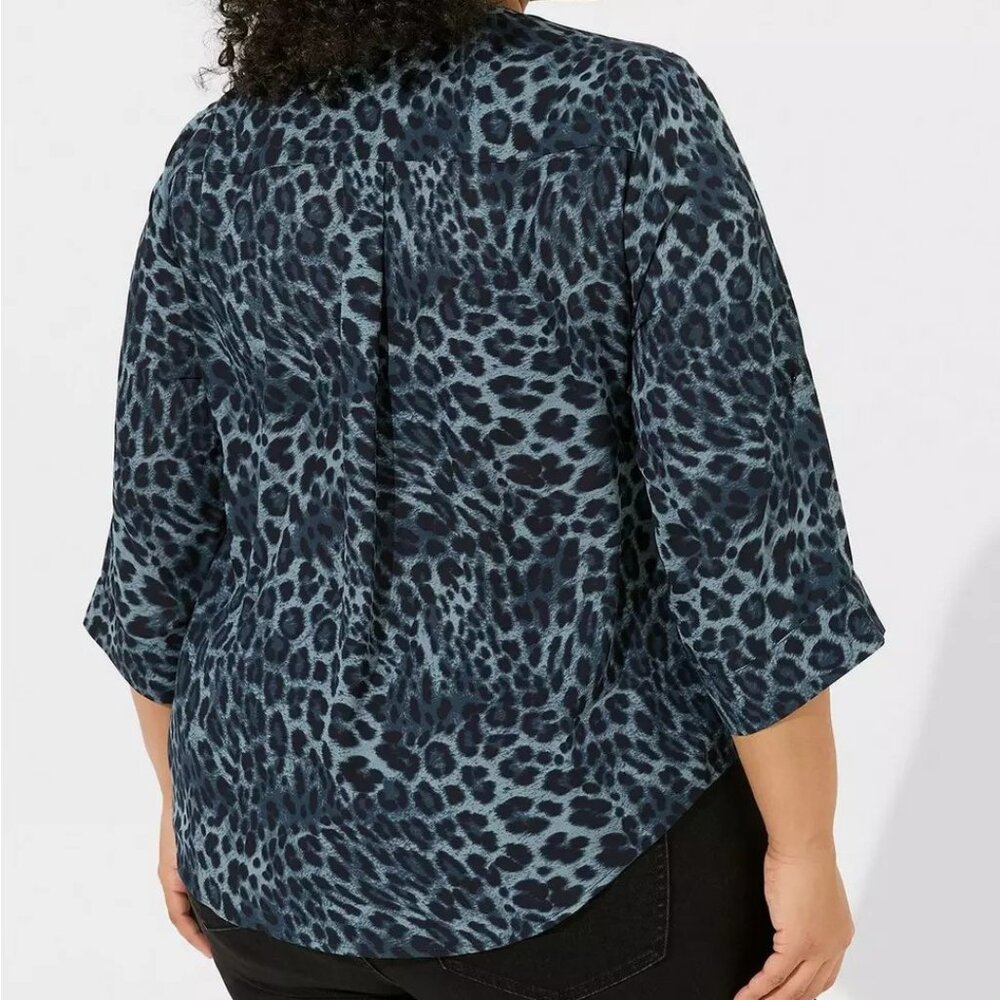 Harper Georgette 3/4 Sleeve Blouse Photoreal Leopard Blue Size 6X (30) - Picture 3 of 4